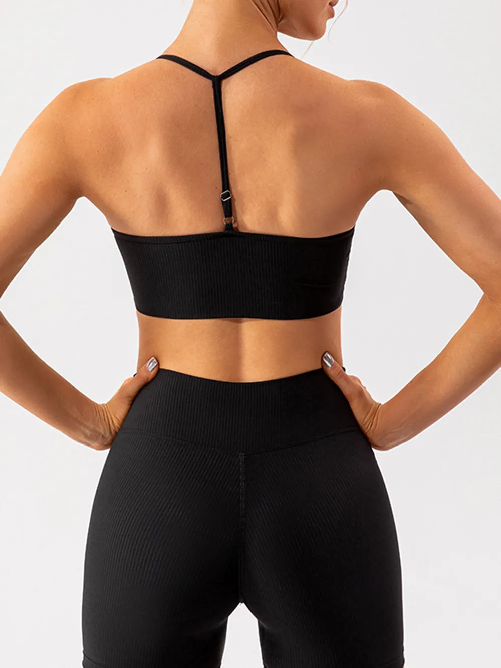 Tight fitting quick drying yoga clothes for training running beautiful back sports underwear for women